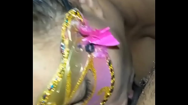 Pelacurku Sedang Mau Keluarin Susu