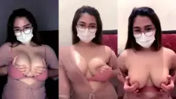 Zara Susu Gede, Pantat Besar Bergetar, Goyang Twerk Bikin Makin Idaman.