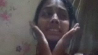 Gadis Desa Bangladesh Yang Malu-malu, Memamerkan Susu Montoknya