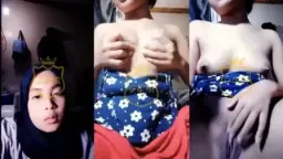 Putri Ukhti Buka Hijab, Pamerin Memek Montok Sama Toket Gedenya.