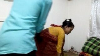 Supir Angkot Buka Saree Lalu Ngewein Tante Desi Seksi