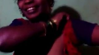 Tamil Madurai Aunty Bugil, Goyangin Pantat Sambil Ngajak Ngentot.