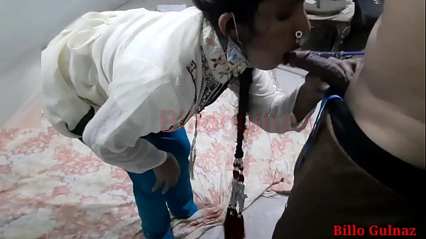Pembantu India Hisap Kontol Dan Crot Di Mulut, Majikan Desi Sama Pembantu Rumah Hisap Kontol Pake Suara Hindi.