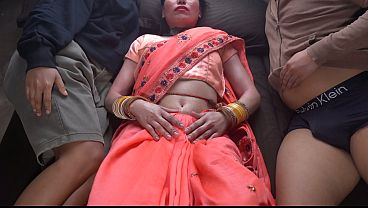 Ngentot Ibu Tiri Dan Anak Tiri India Sendirian, Gaya Desi Panas Bikin Makin Liar.