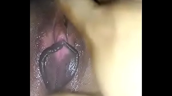 Cewek India Lagi Sange Berat, Minta Digebukin Di Kamar Mandi.
