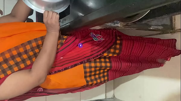 Bhabhi Ko Devar Ne Daba Ke Kitchen Se Bedroom Me Utha Liya, Chod Diya Puri Raat, Viral Hindi Sex Mms With Dirty Voice.