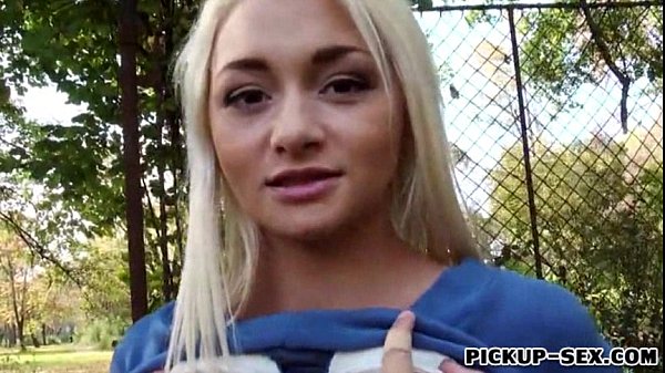 Blonde Cewek Ceko Alive Bell Ngabisin Duit Buat Dapetin Muka Penuh Air Mani