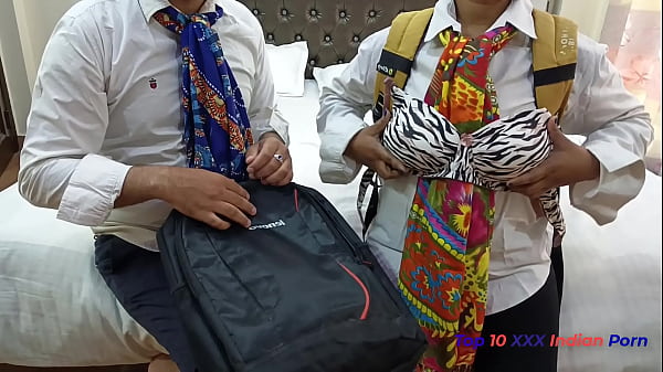 Gadis Desi Polos Digebrak Di Hotel Oyo, Pertemuan Pertama Langsung Ngewe Hot